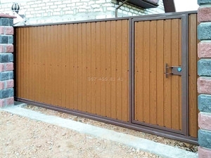 Ворота відкатні з хвірткою &mdash; Світ Комфорту